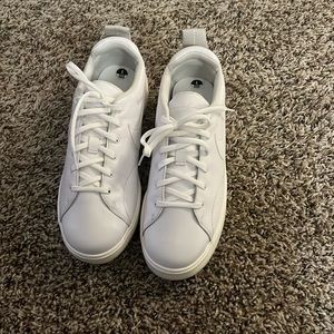 Men’s Nike golf shoes - never worn